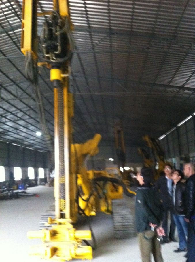 四川客戶(hù)來(lái)廠(chǎng)考察設(shè)備圖